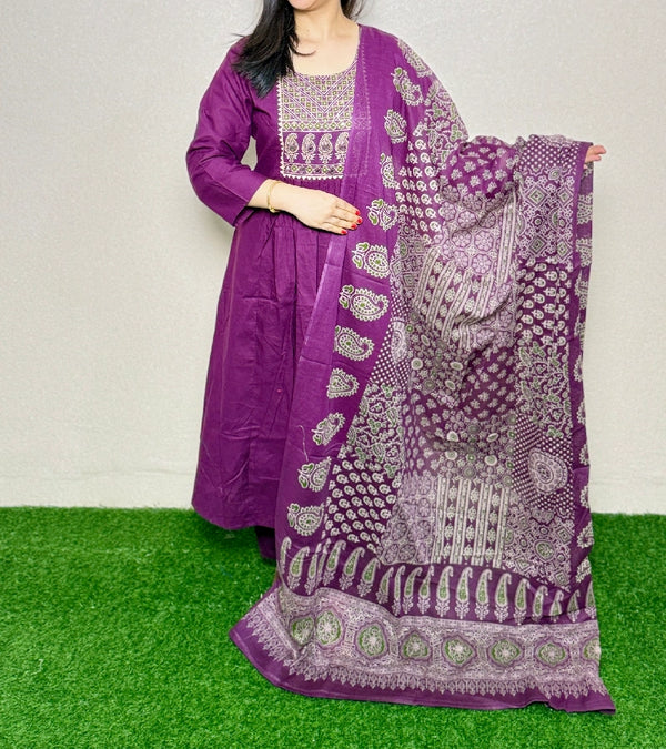 Kurti Set KS07  Wine Alternate View